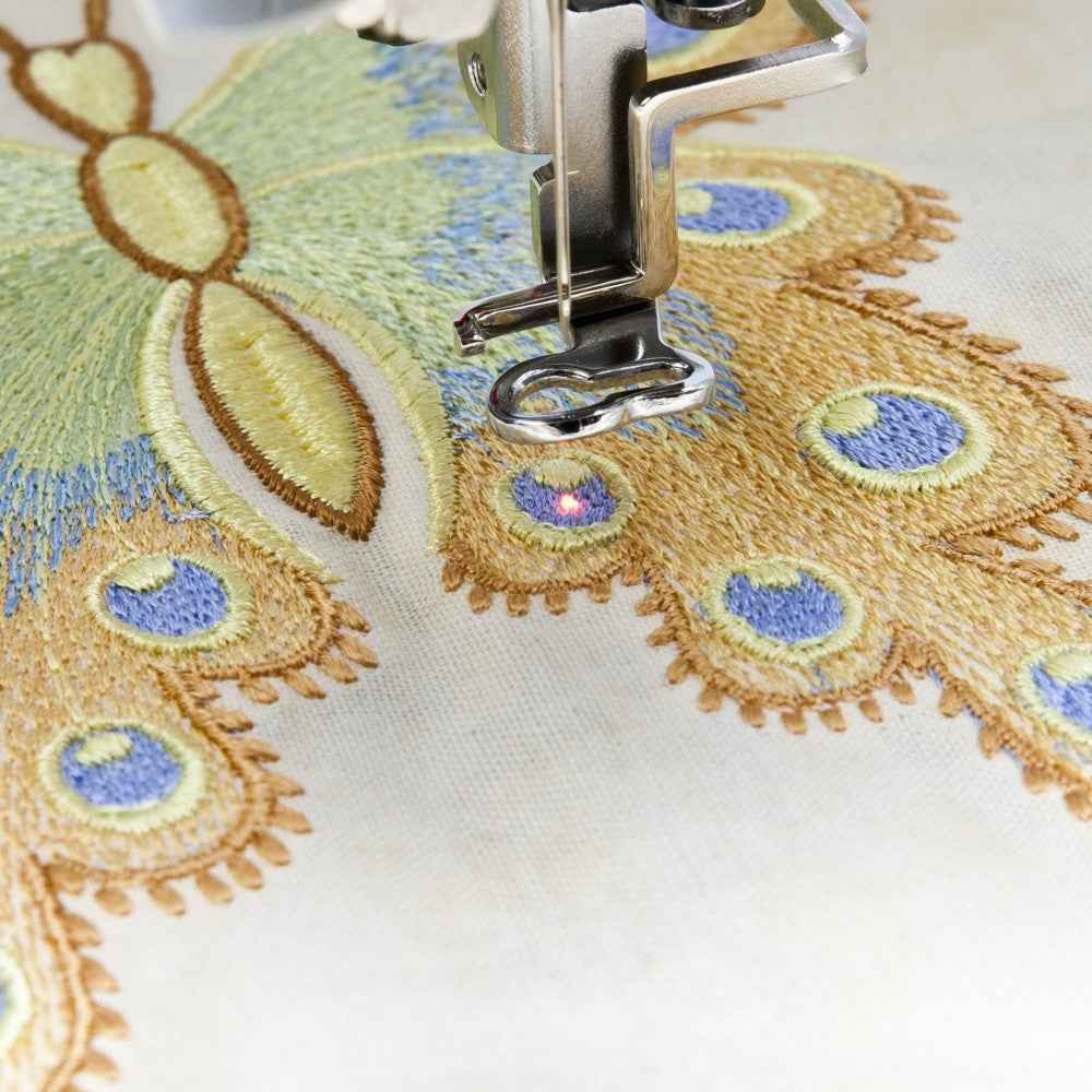 Brother Innov-Is 950 Computerised Embroidery Machine