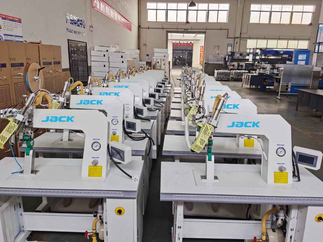Jack  JK 6100 Hot Air Seam Sealing Machine