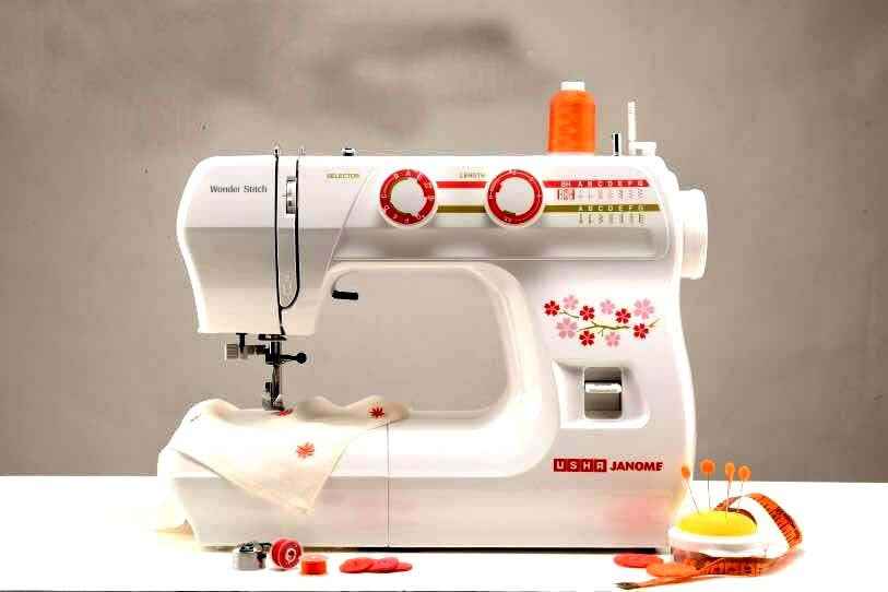 Usha Janome Wonder Stitch Automatic ZigZag Sewing Machine With Hard Cover
