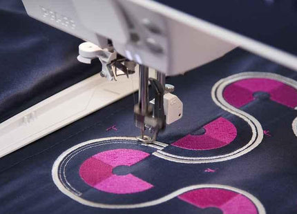 PFAFF CREATIVE ICON Sewing & EMBROIDERY MACHINE