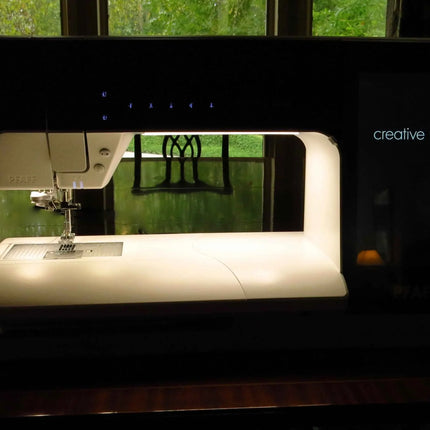 PFAFF CREATIVE ICON Sewing & EMBROIDERY MACHINE