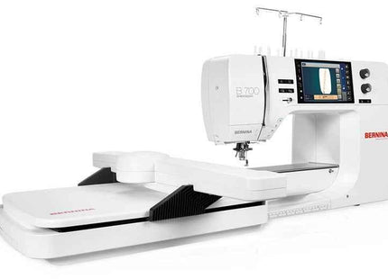 Bernina B 700 Embroidery machine