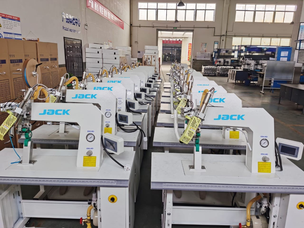 Jack  JK- 6100 Hot Air Seam Sealing Machine