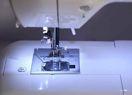 Singer Curvy 8770 sewing machine