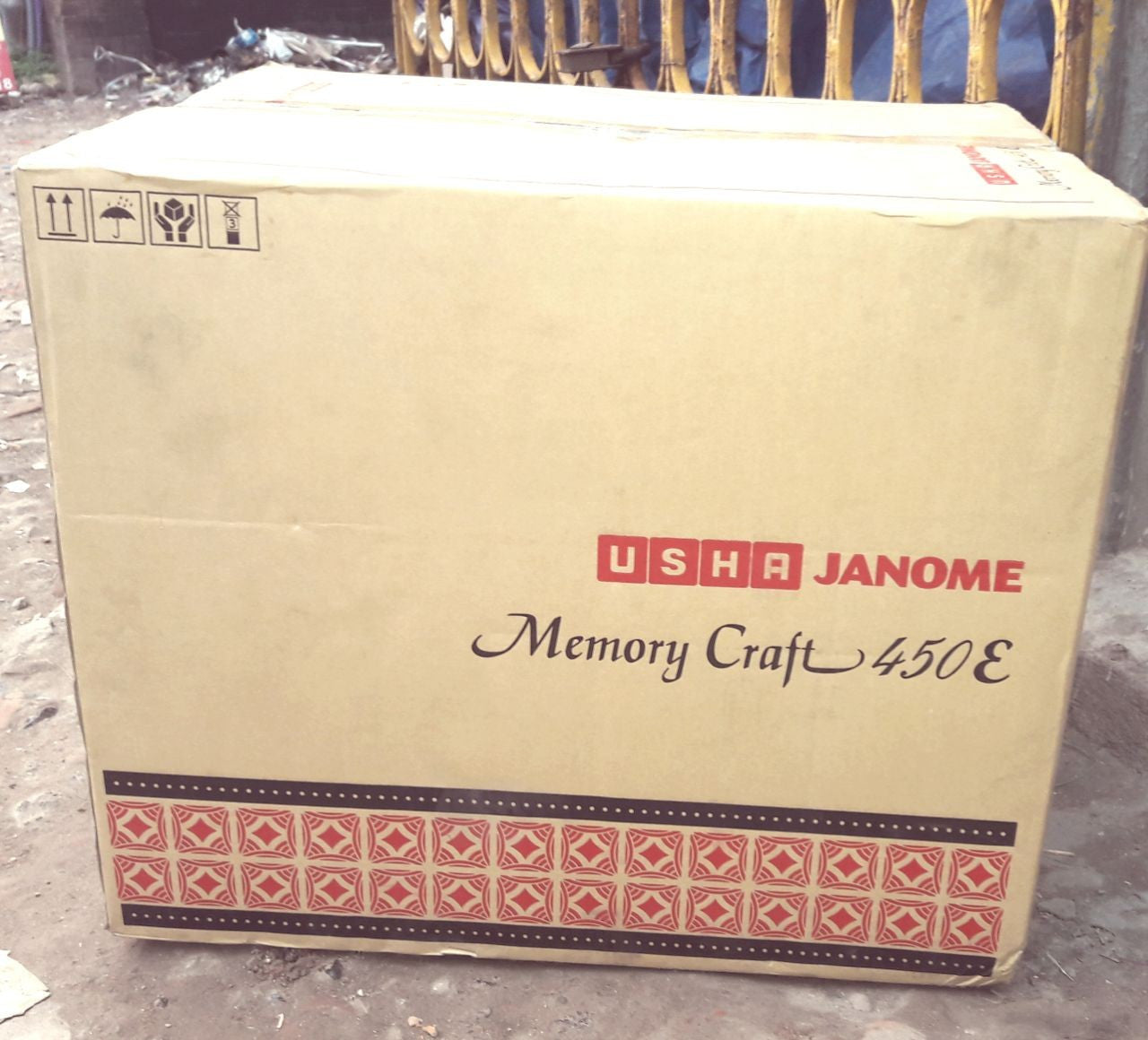 Usha Janome Memory Craft 450E With Digitizer JR