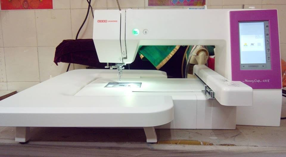 Usha Janome Memory Craft 450E With Digitizer JR