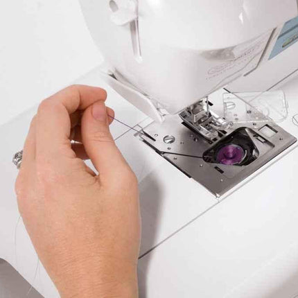 Singer XL-550 | FUTURA  stitching and embroidery machine