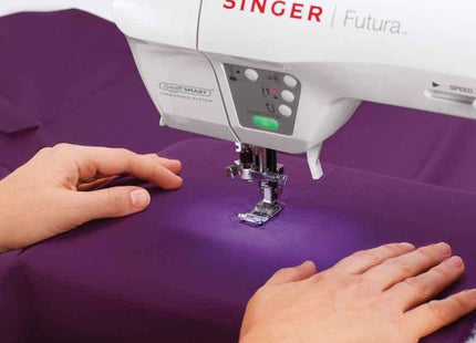 Singer XL-550 | FUTURA  stitching and embroidery machine