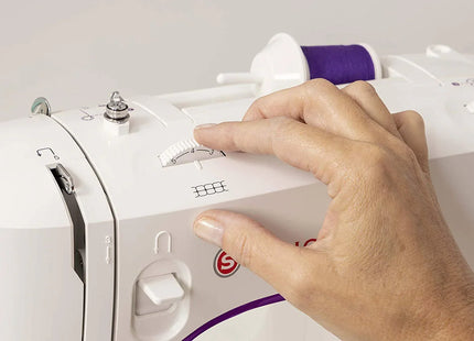 Singer M3505 Professional Sewing Machine - 34 Functions, Automatic Stapler, Creative Sewing for All Fabrics, Electric, Portable, Easy Stitching for Beginners - Black