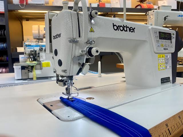 Brother S-7250A NEXIO Industrial Lockstitch Sewing Machine | DigiFlex Feed | Direct Drive