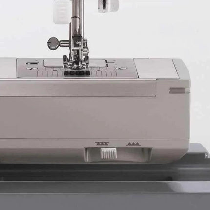 Singer 4423 Heavy Duty Electric Sewing Machine