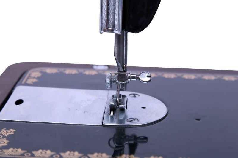 Singer Magna Straight Stitch Sewing Machine (Unit pack)